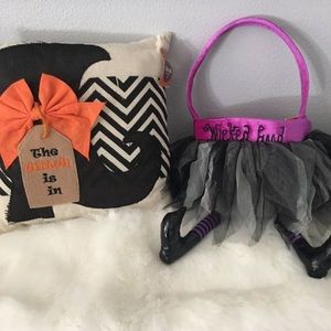Halloween (WITCH) Decor